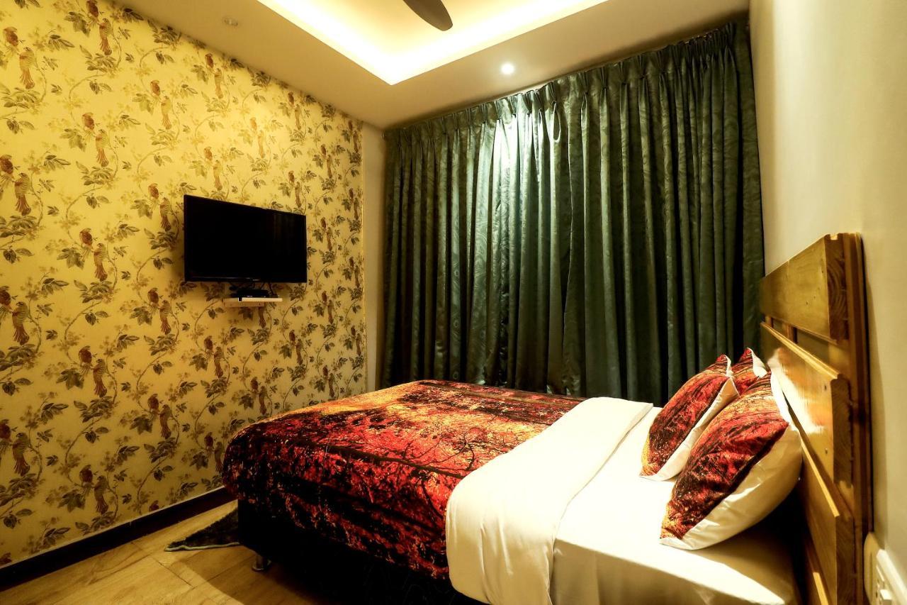 Hotel Greek Glory Панчгани Экстерьер фото
